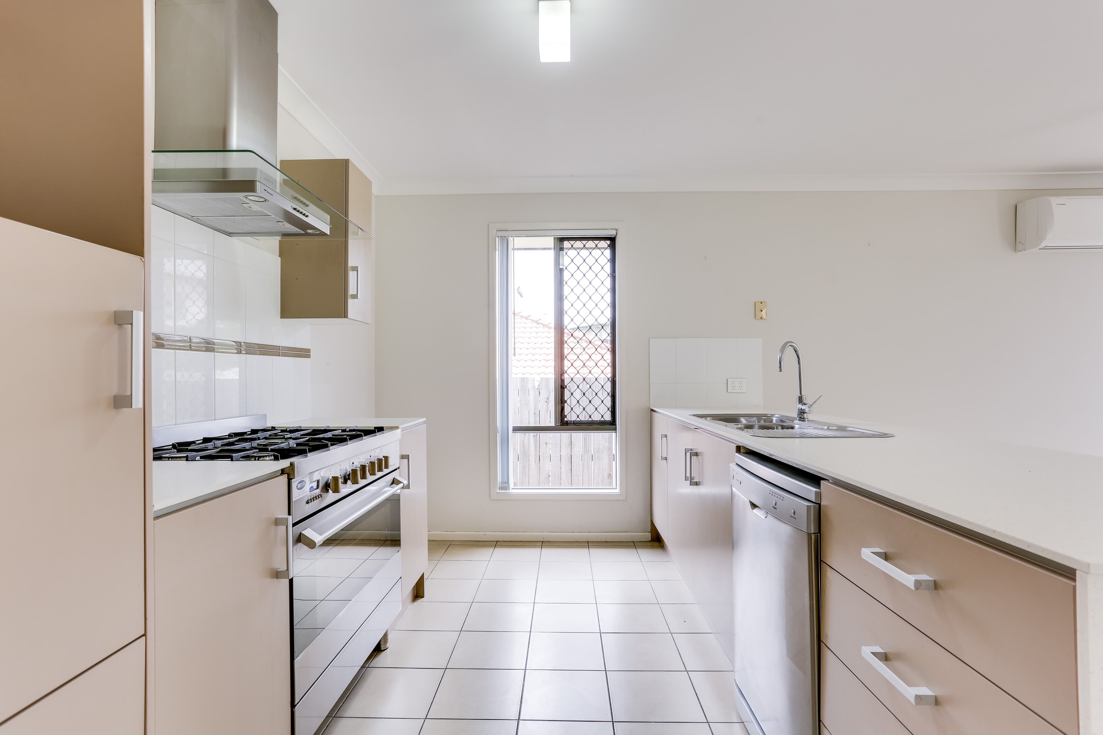 38 Cheihk Crescent, Collingwood Park QLD 4301, Collingwood Park - Thumbnail 5
