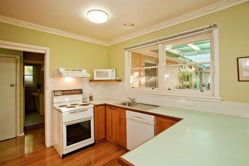 38 Wilsons Road, NEWCOMB VIC 3219, Newcomb - Thumbnail 2