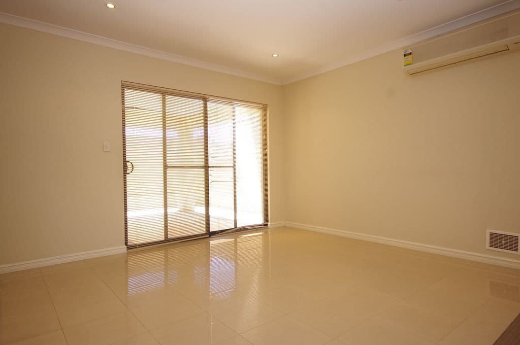 33 Wattle Mews, HOCKING WA 6065, Hocking - Thumbnail 3