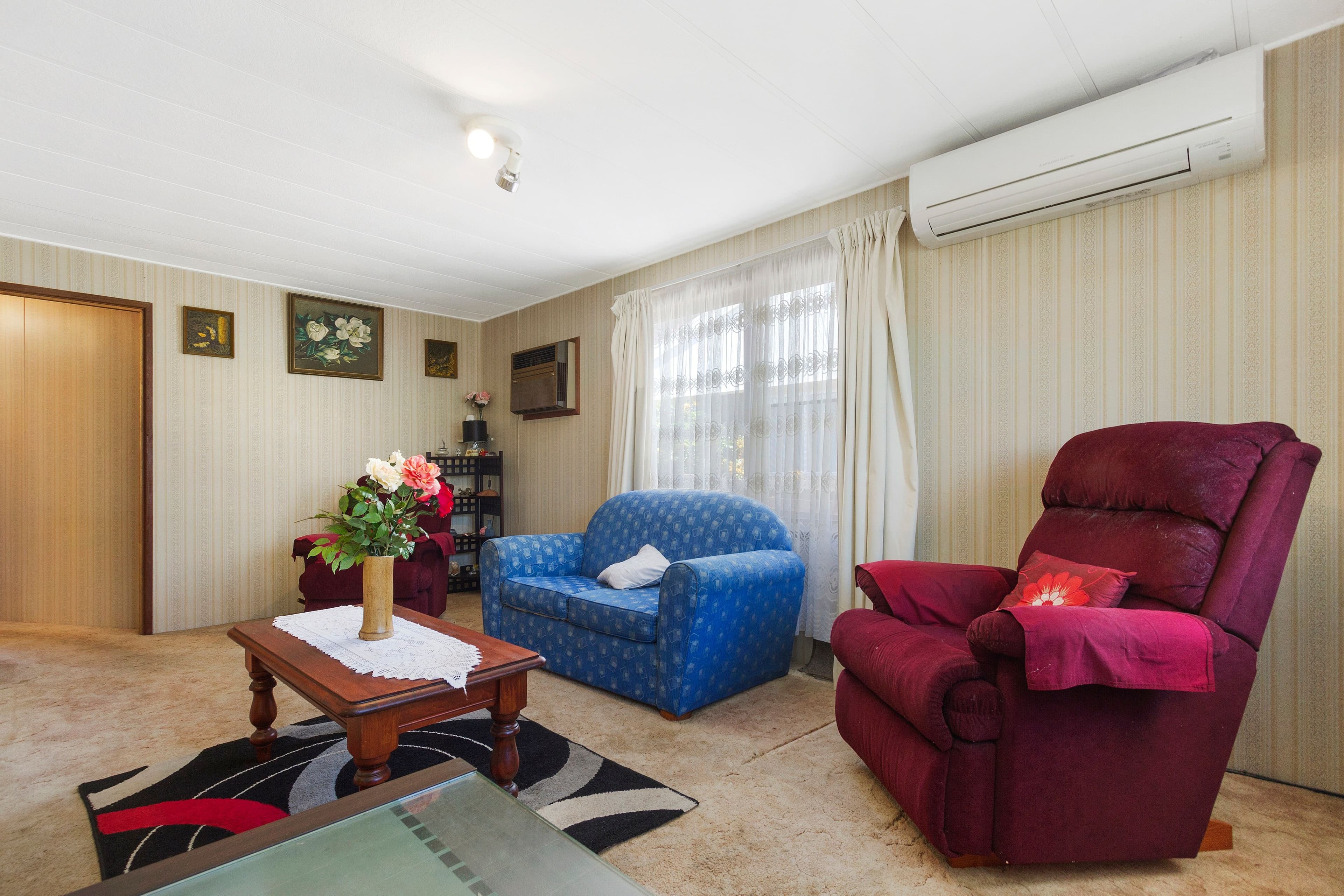 11 Clare Crescent, Batehaven - Thumbnail 2