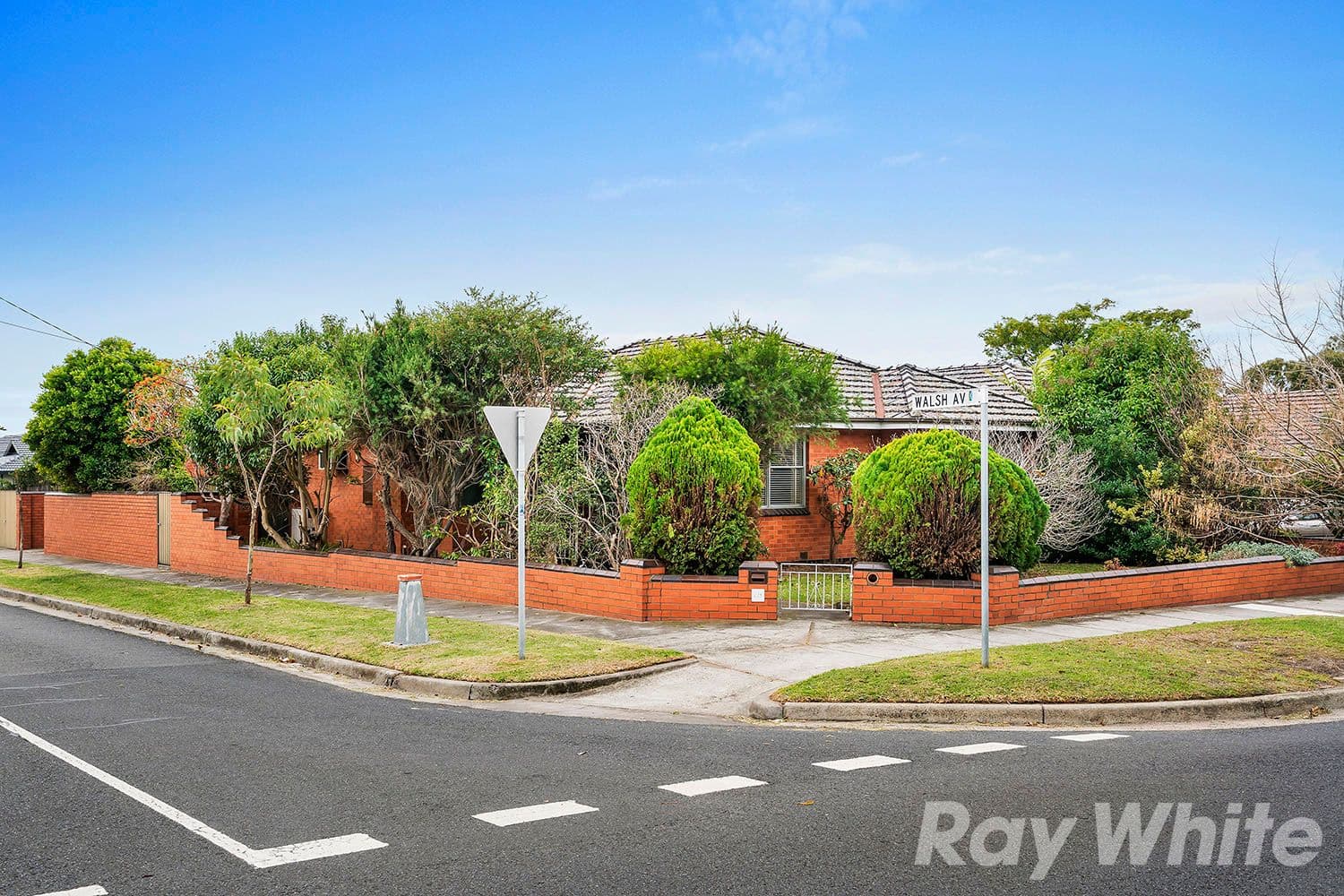 215 Wickham Road, Moorabbin VIC 3189, Moorabbin - Image 1