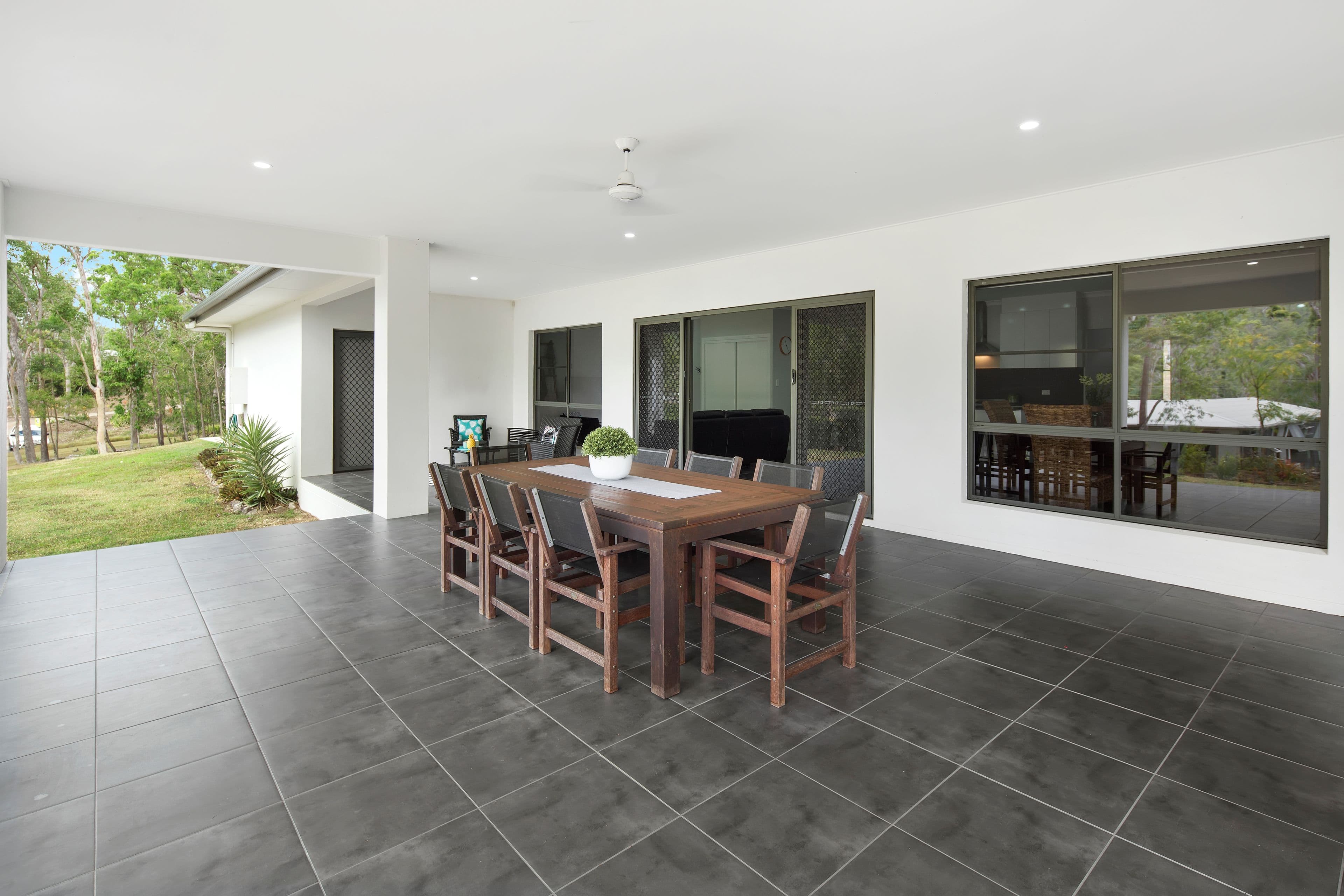 10 Remington Close, Mount Marlow QLD 4800, Mount Marlow - Thumbnail 4