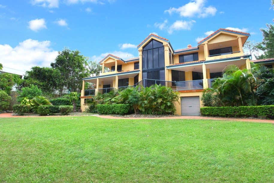 32 Ben Lexcen Place, ROBINA QLD 4226, Robina - Thumbnail 2