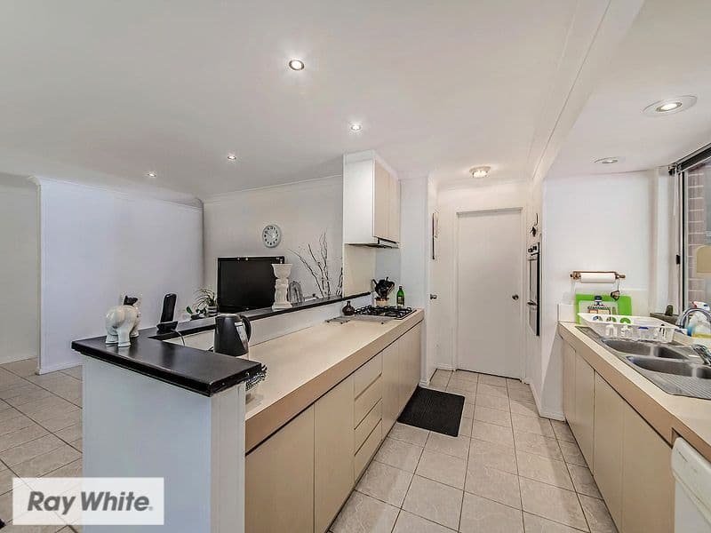 144 Illawarra Crescent S, Ballajura WA 6066, Ballajura - Thumbnail 7