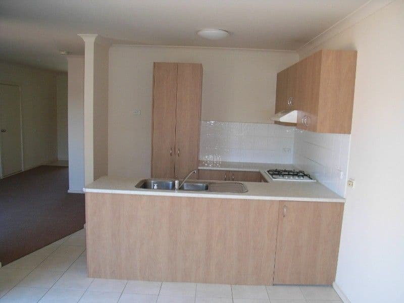 28 Tintern Loop, HILLSIDE VIC 3037, Hillside - Thumbnail 3