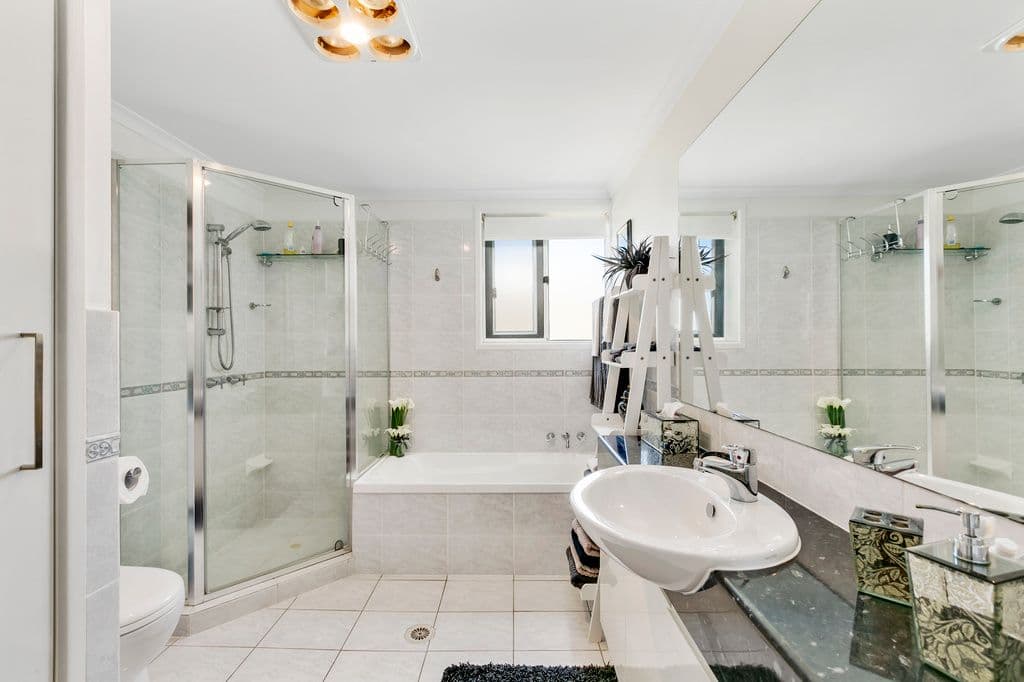 359 Golden Four Drive, Tugun QLD 4224, Tugun - Thumbnail 6