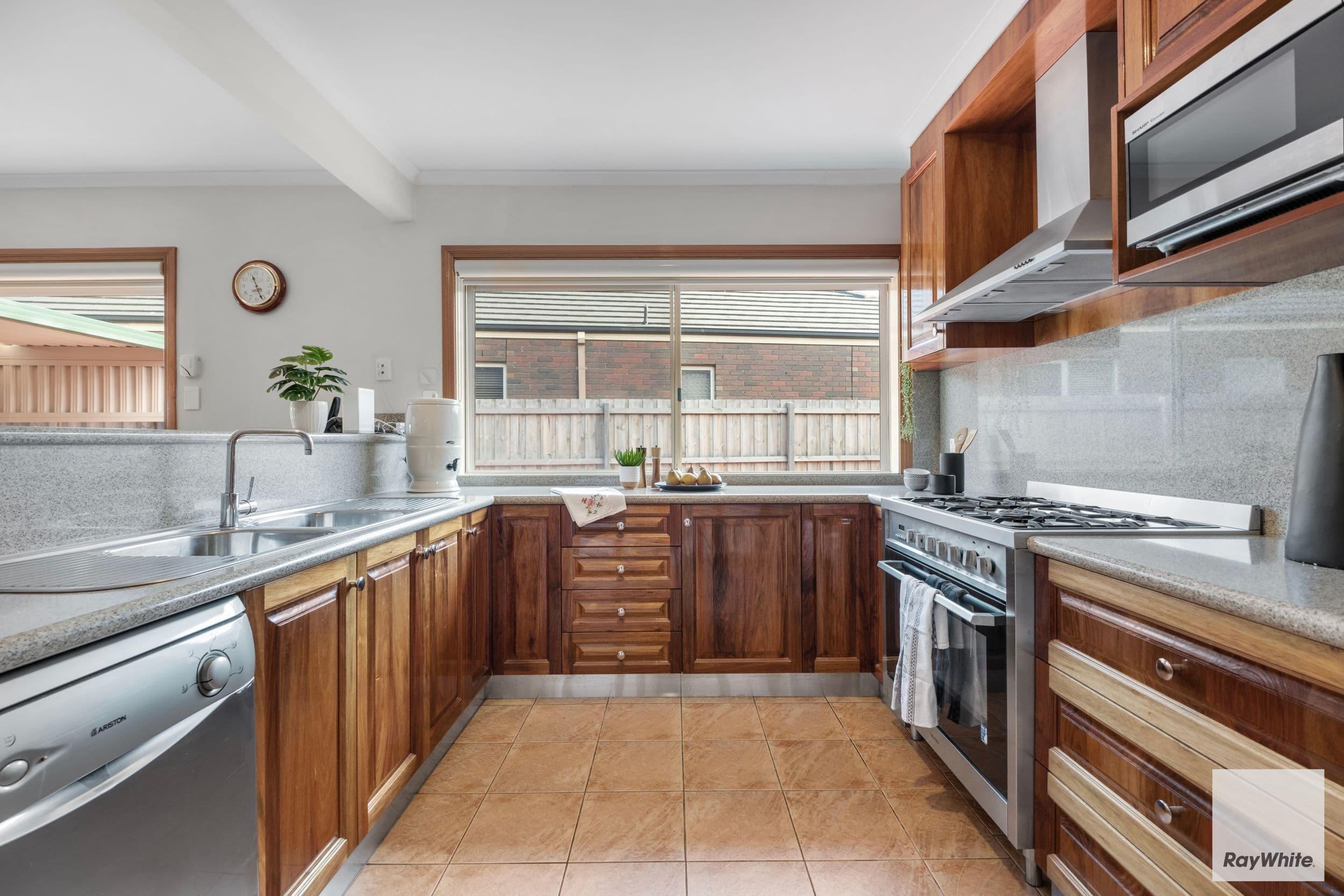 87 Stagecoach Crescent, Sydenham VIC 3037, Sydenham - Thumbnail 4