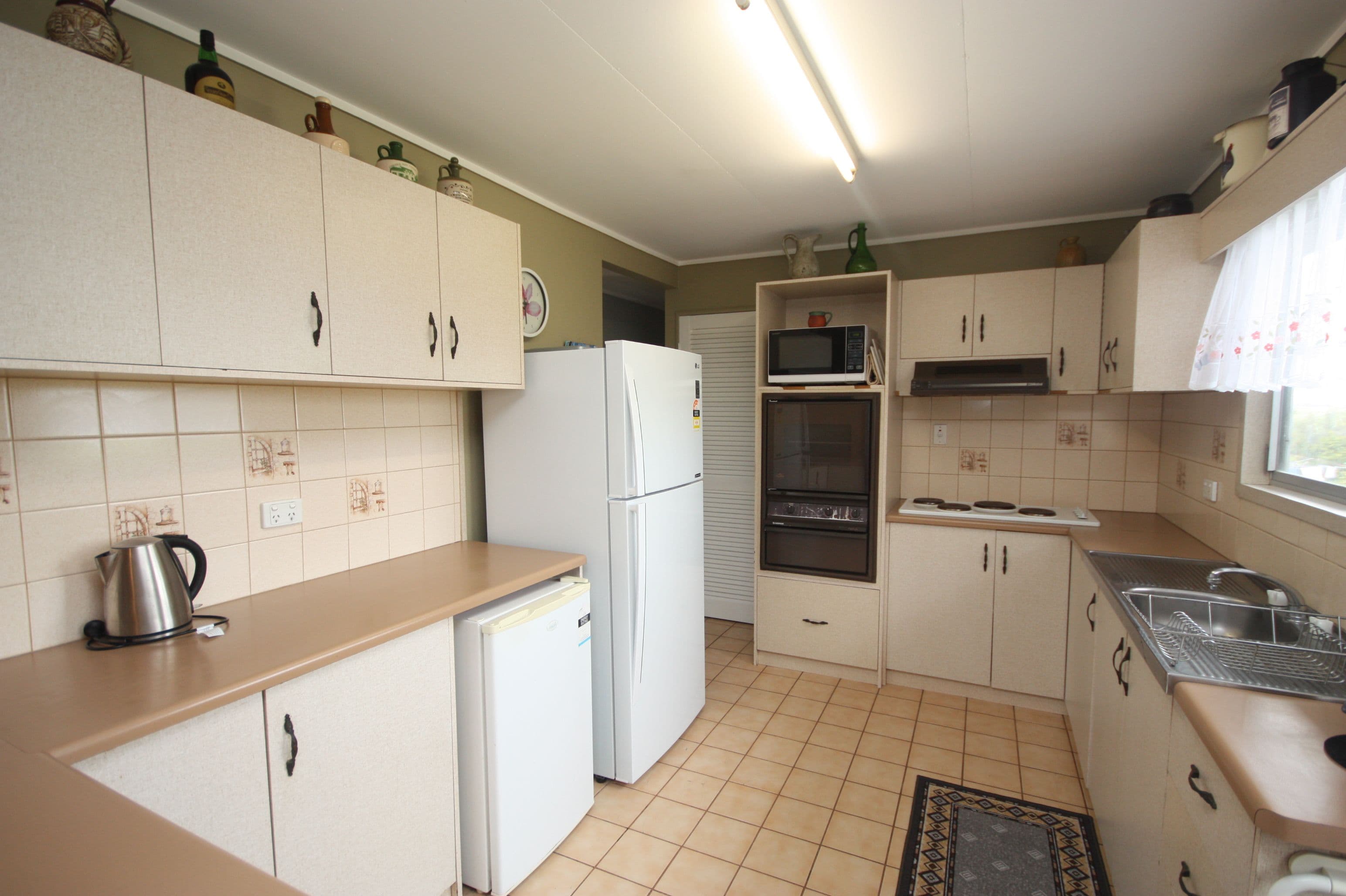 18 Anabranch Road, Jarvisfield QLD 4807, Jarvisfield - Thumbnail 3