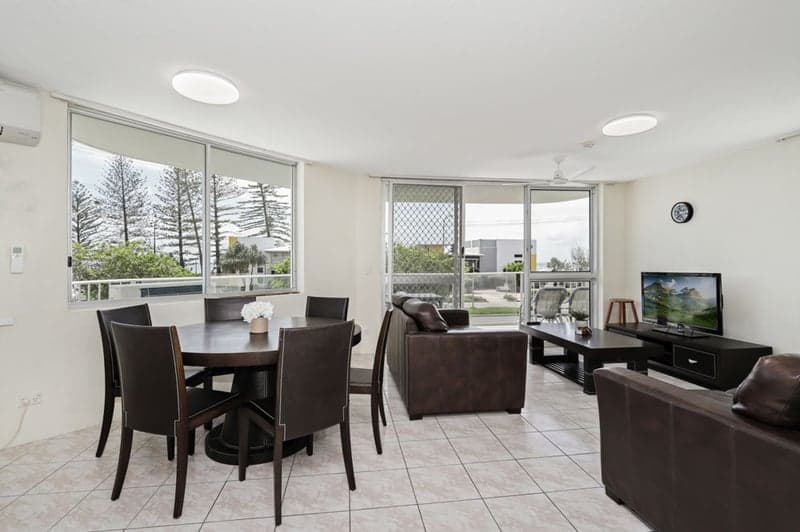 174 Alexandra Parade, Alexandra Headland - Thumbnail 3