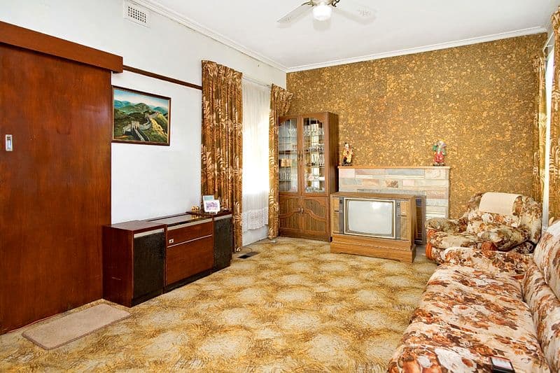 88 Summerhill Road, RESERVOIR VIC 3073, Reservoir - Thumbnail 2