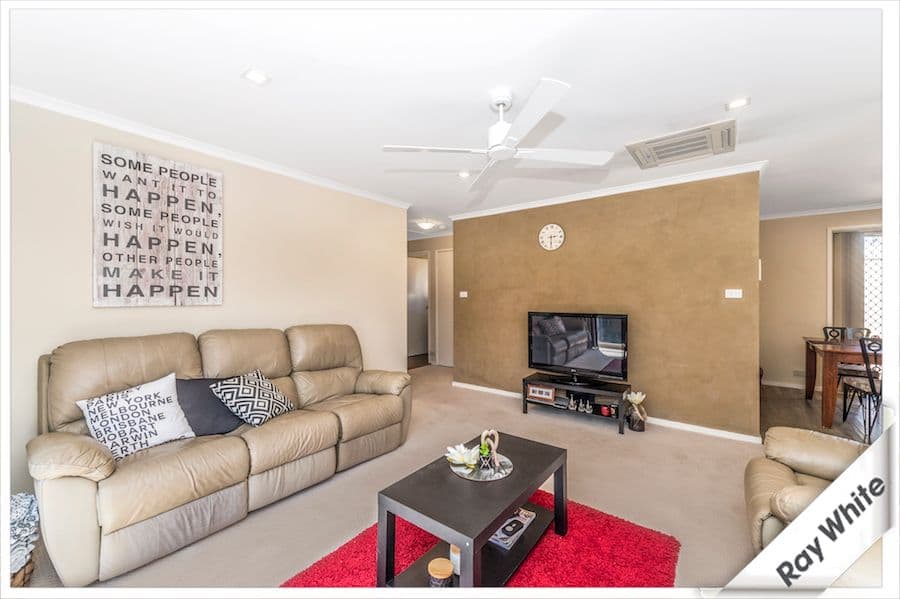 11 Gladstone Avenue, Kilburn - Thumbnail 2