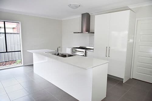 13 Eveline Street, Craigieburn VIC 3064, Craigieburn - Thumbnail 2