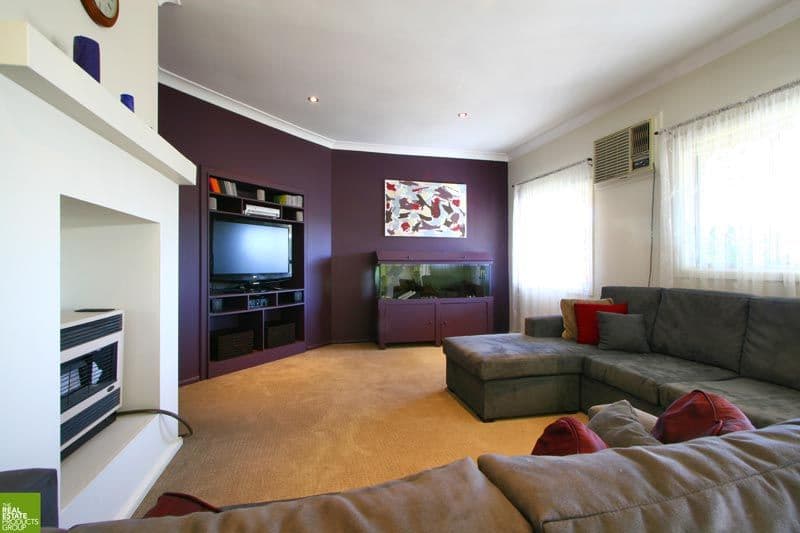 117 The Avenue, MOUNT SAINT THOMAS NSW 2500, Mount Saint Thomas - Thumbnail 3