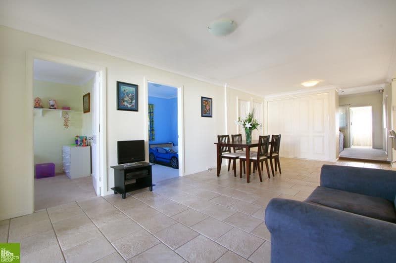 117 The Avenue, MOUNT SAINT THOMAS NSW 2500, Mount Saint Thomas - Thumbnail 4