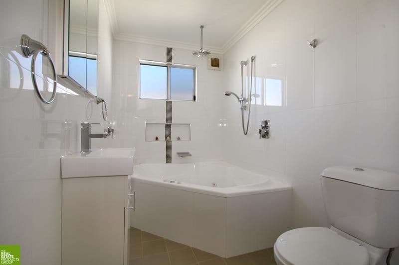 117 The Avenue, MOUNT SAINT THOMAS NSW 2500, Mount Saint Thomas - Thumbnail 6