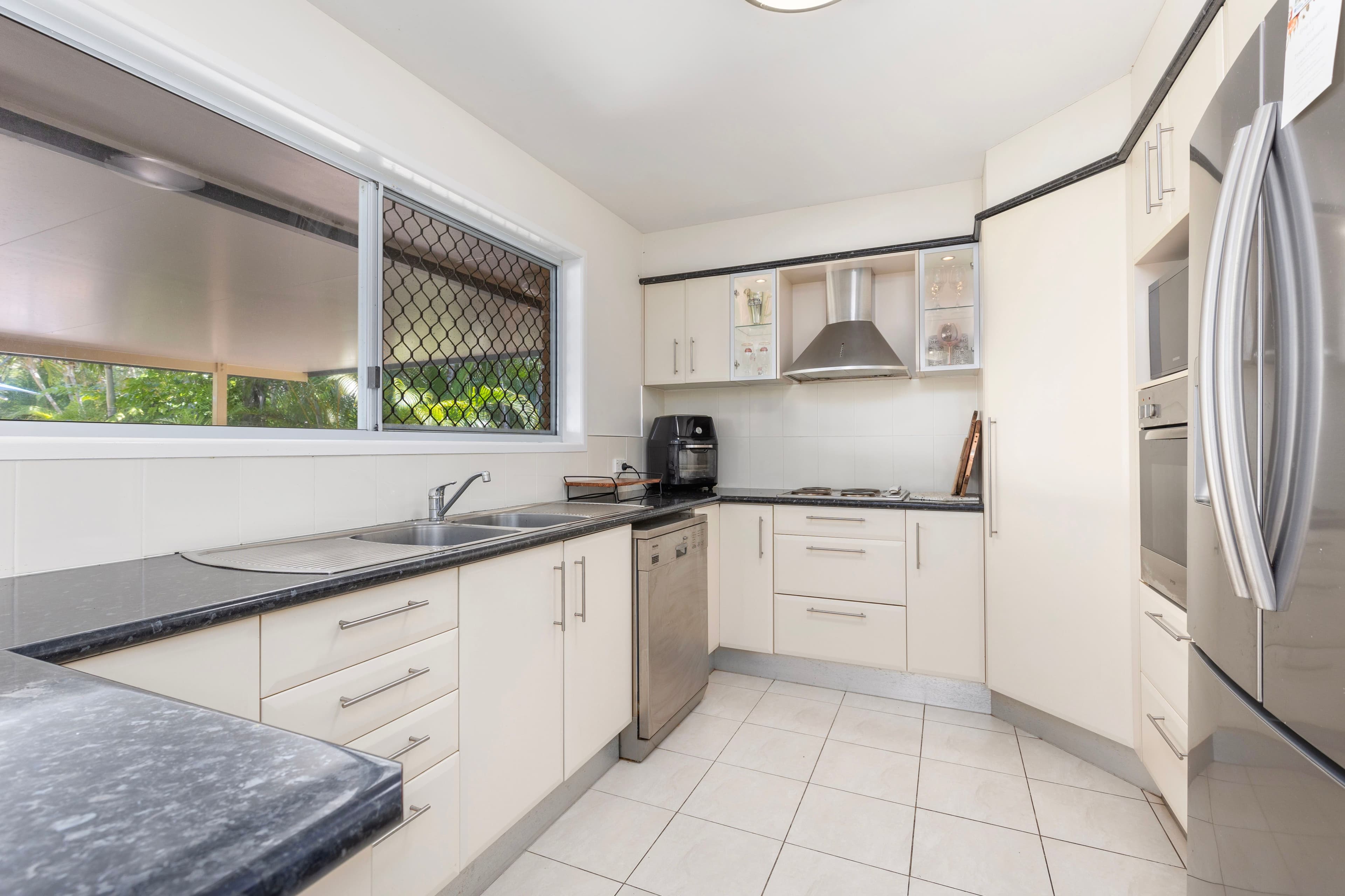 183 Doolong Road, Wondunna QLD 4655, Wondunna - Thumbnail 6