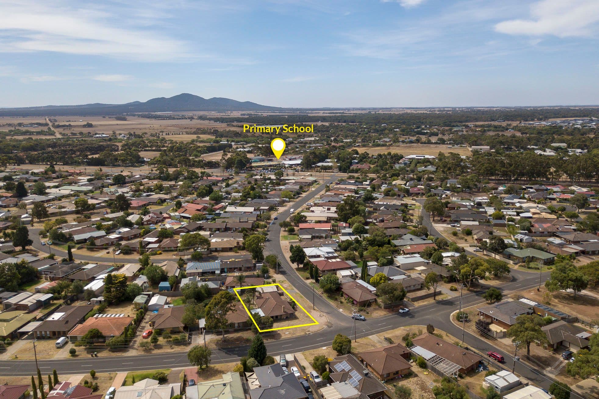 1 Henderson Drive, Lara VIC 3212, Lara - Thumbnail 8