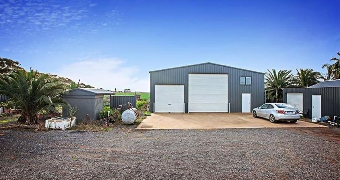 1 Robbs Road, Werribee South VIC 3030, Werribee South - Image 1