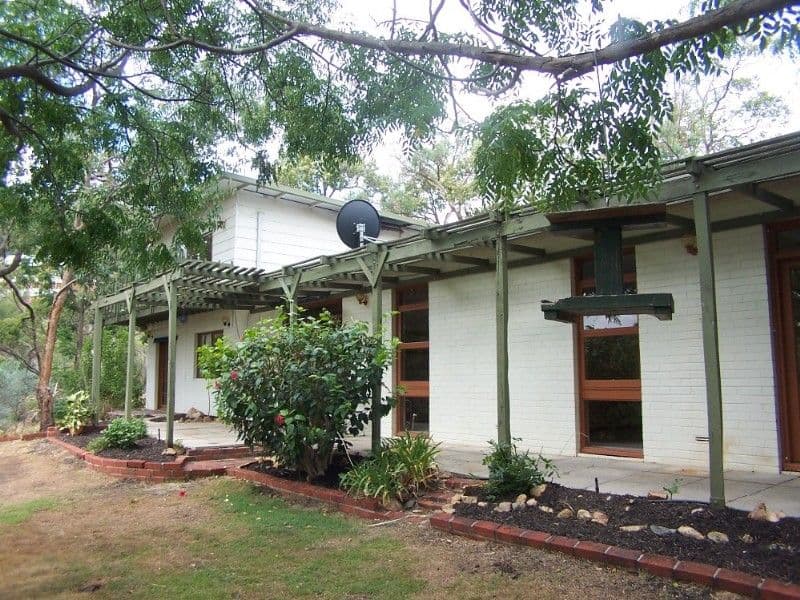 8 Dale Drive, GOOSEBERRY HILL WA 6076, Gooseberry Hill - Image 1