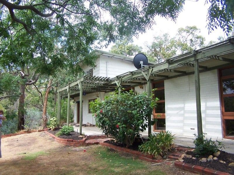 8 Dale Drive, GOOSEBERRY HILL WA 6076, Gooseberry Hill - Thumbnail 2