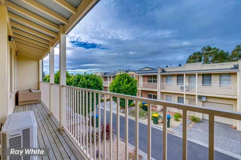 14 Mickleton Grove, Point Cook VIC 3030, Point Cook - Thumbnail 6