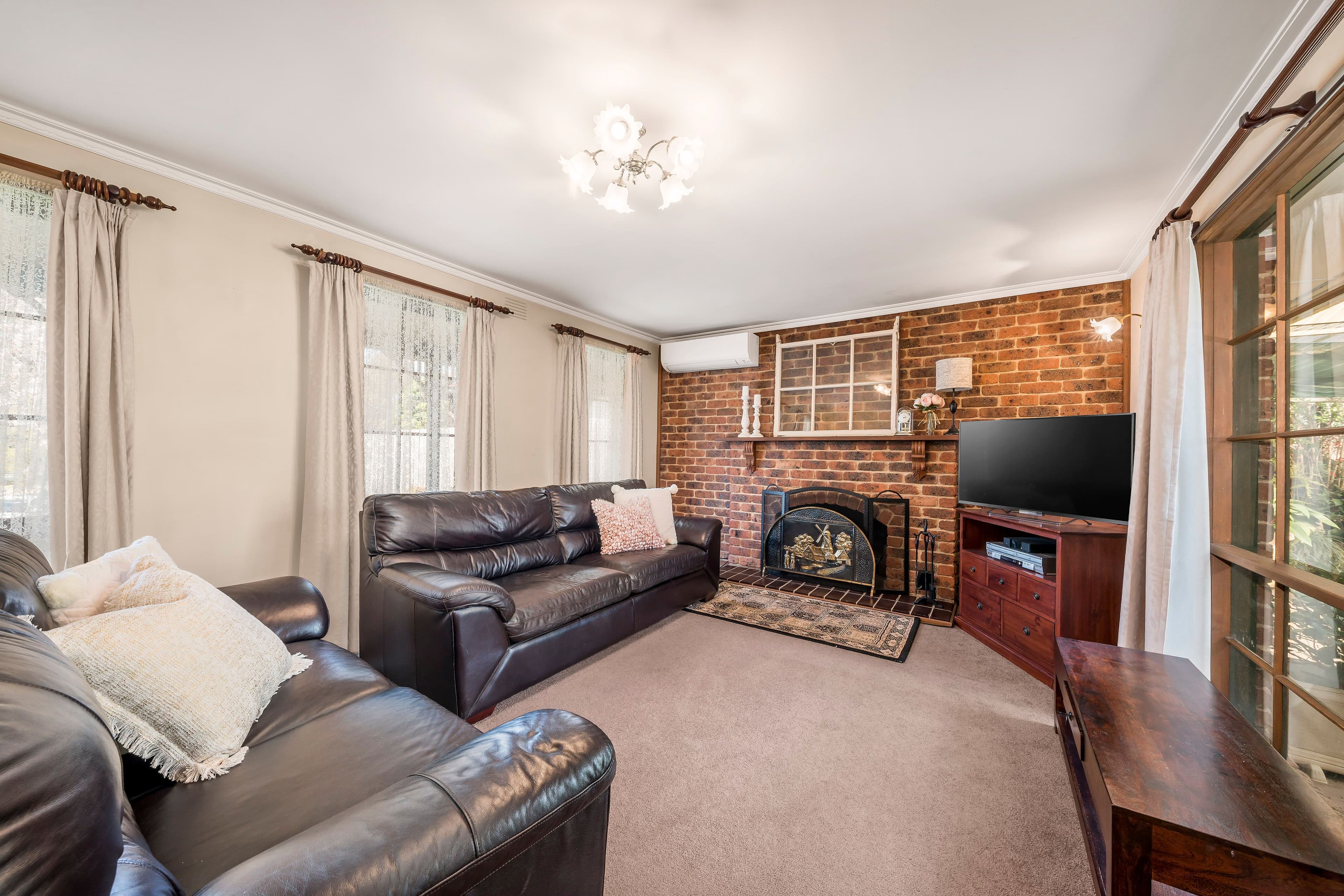 10 Lansell Court, Rowville VIC 3178, Rowville - Thumbnail 4