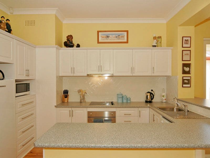 17 Gowrie Avenue, GLENGOWRIE SA 5044, Glengowrie - Thumbnail 3