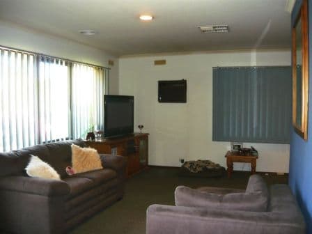 19 Goolagar Crescent, LAVINGTON NSW 2641, Lavington - Thumbnail 4