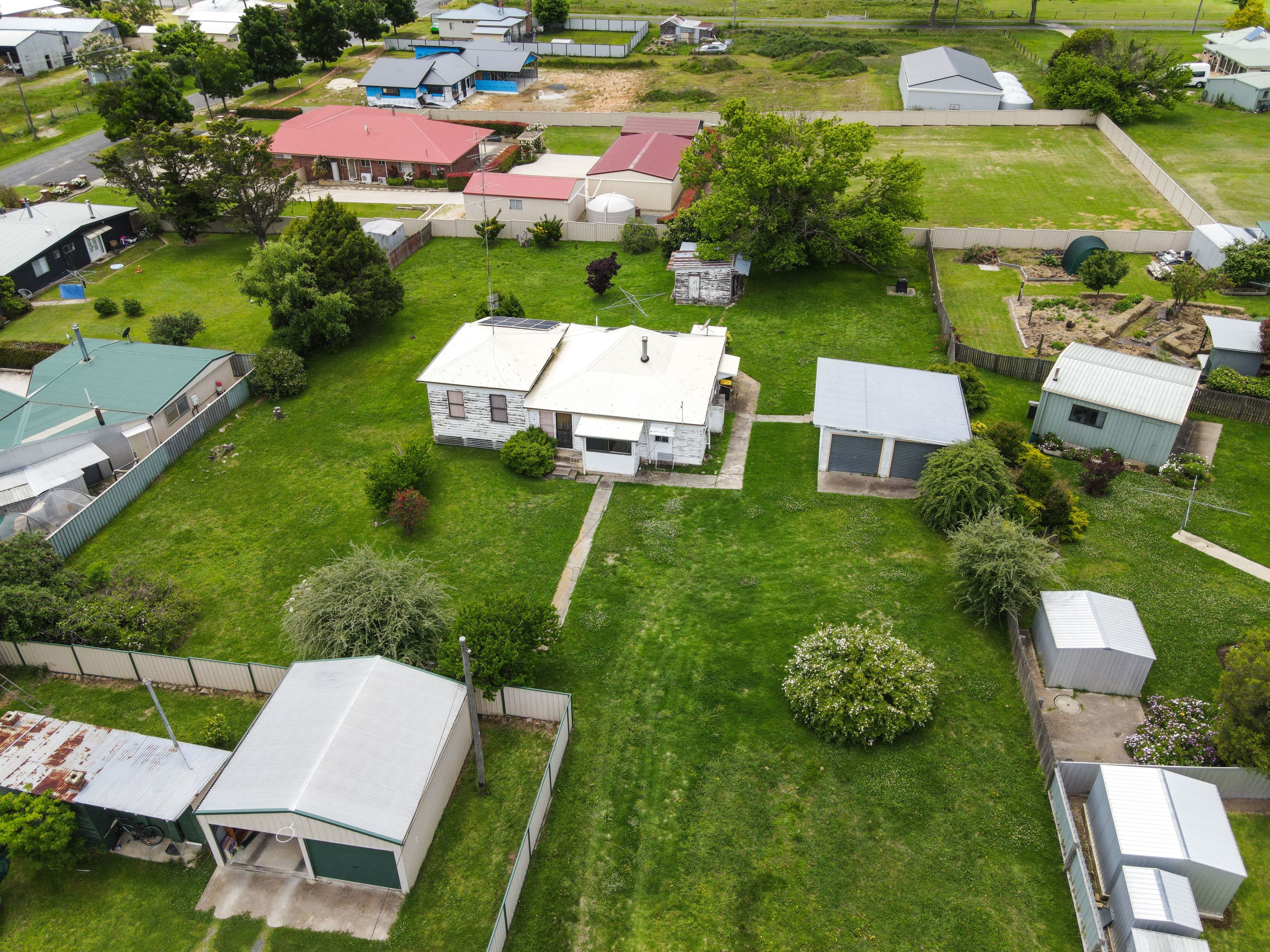82 Bulwer Street, Tenterfield NSW 2372, Tenterfield - Image 1