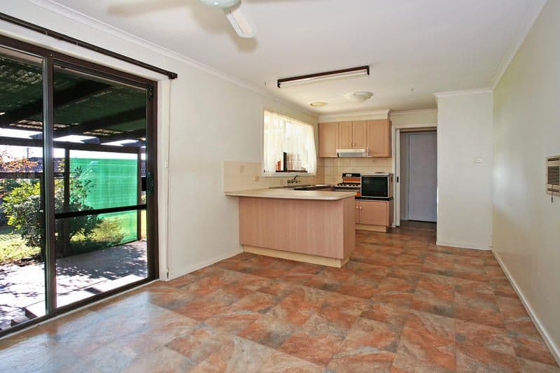 4 Mandama Avenue, GROVEDALE VIC 3216, Grovedale - Thumbnail 5