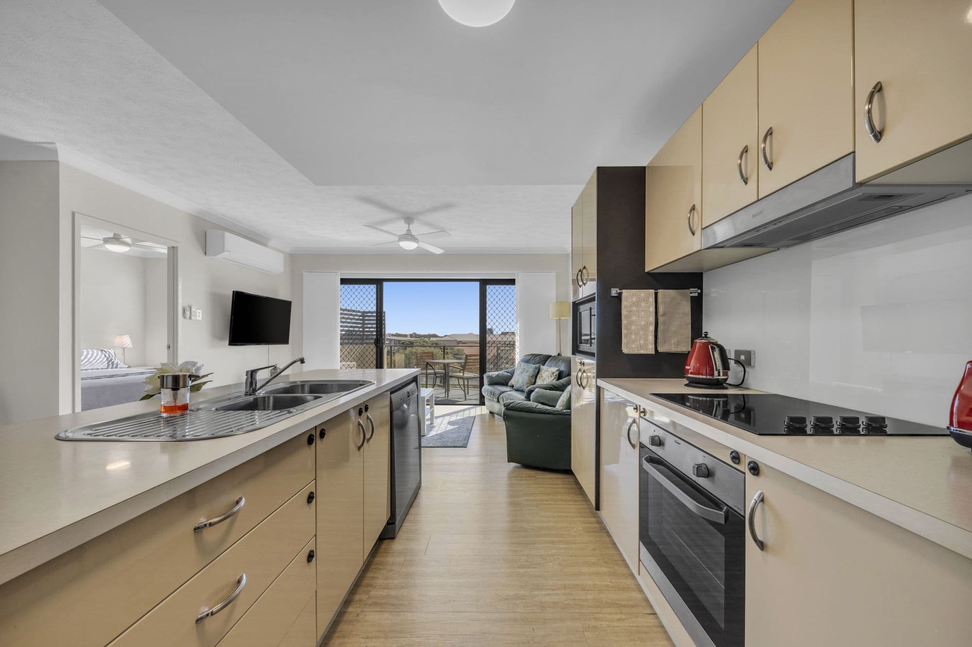 69 John Street, Redcliffe QLD 4020, Redcliffe - Thumbnail 3