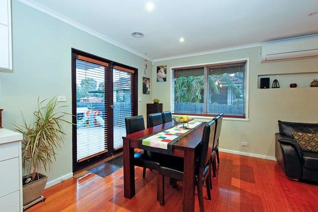 18 Clements Grove, RESERVOIR VIC 3073, Reservoir - Thumbnail 4