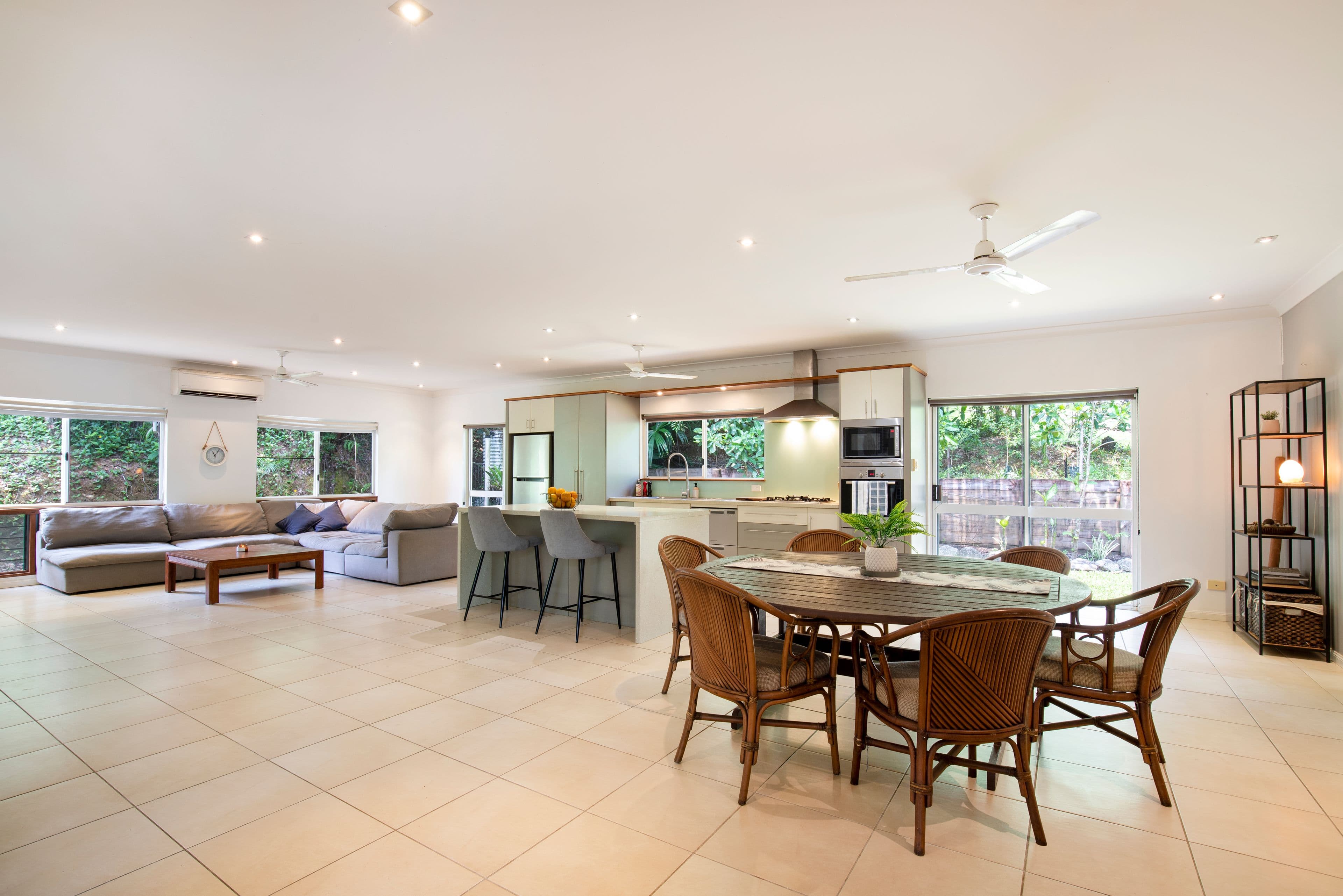 15 Coral Sea Drive, Mossman QLD 4873, Mossman Gorge - Thumbnail 4