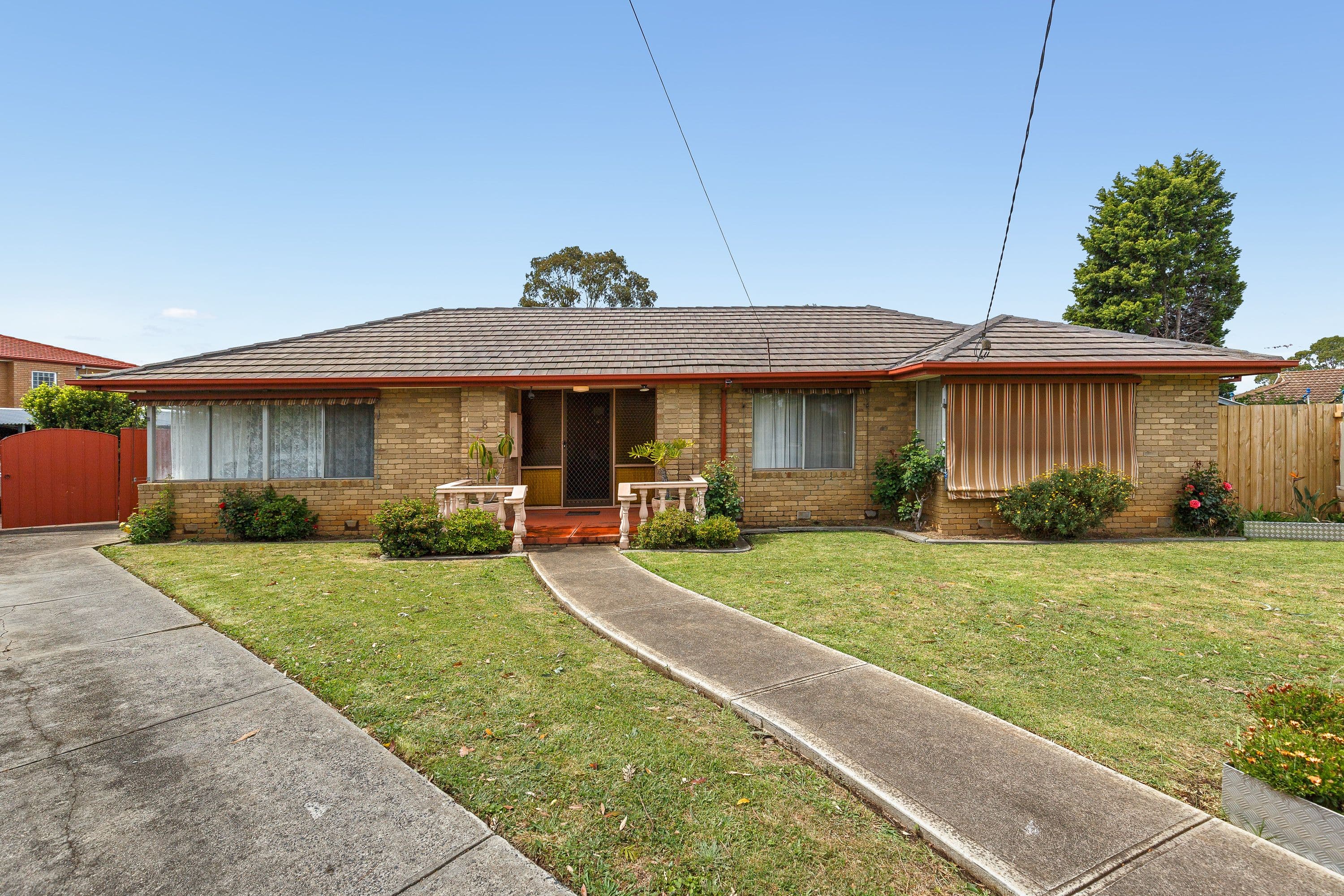 8 Elliott Close, Epping VIC 3076, Epping - Image 1
