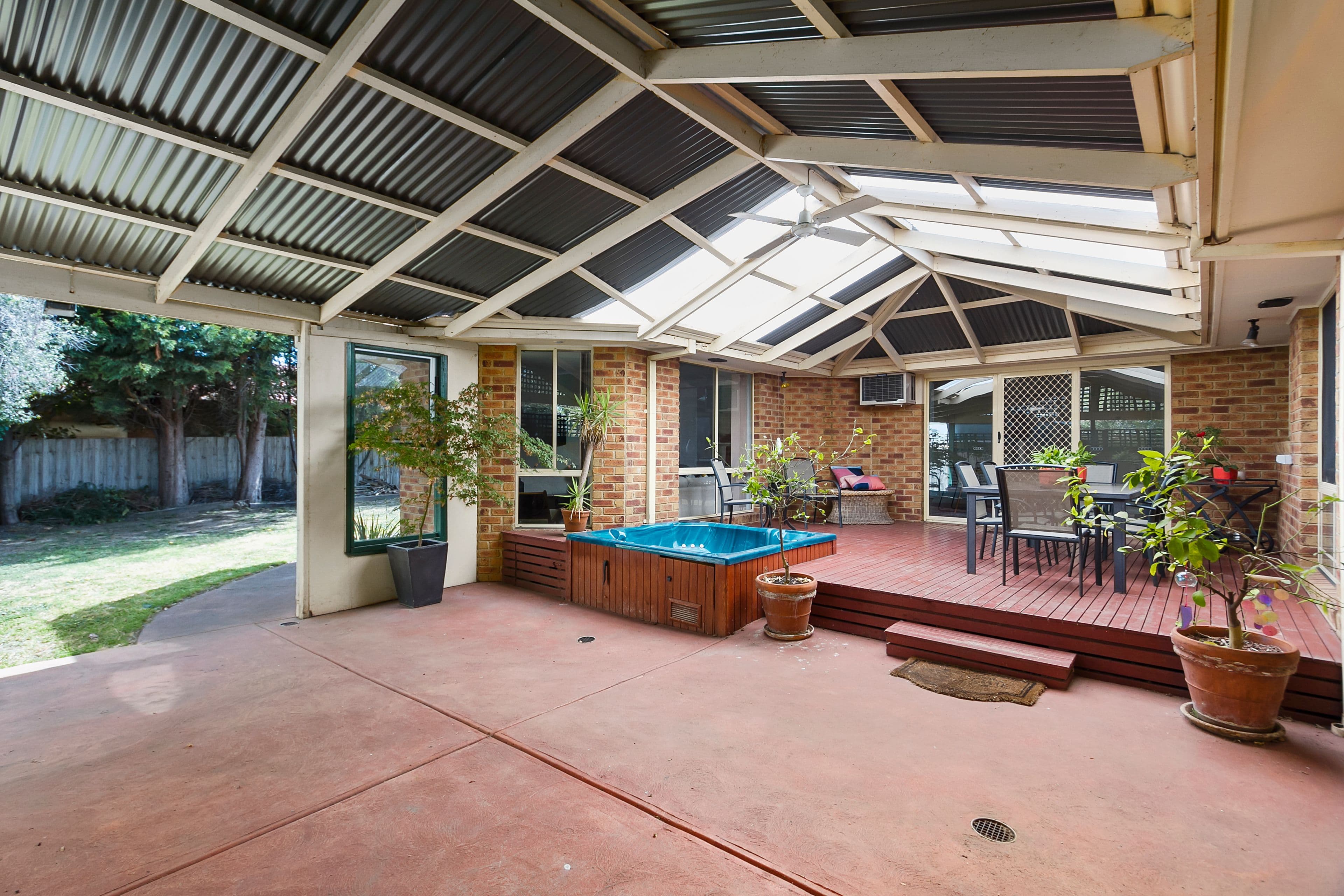 18 Longwood Close, Rowville VIC 3178, Rowville - Thumbnail 8