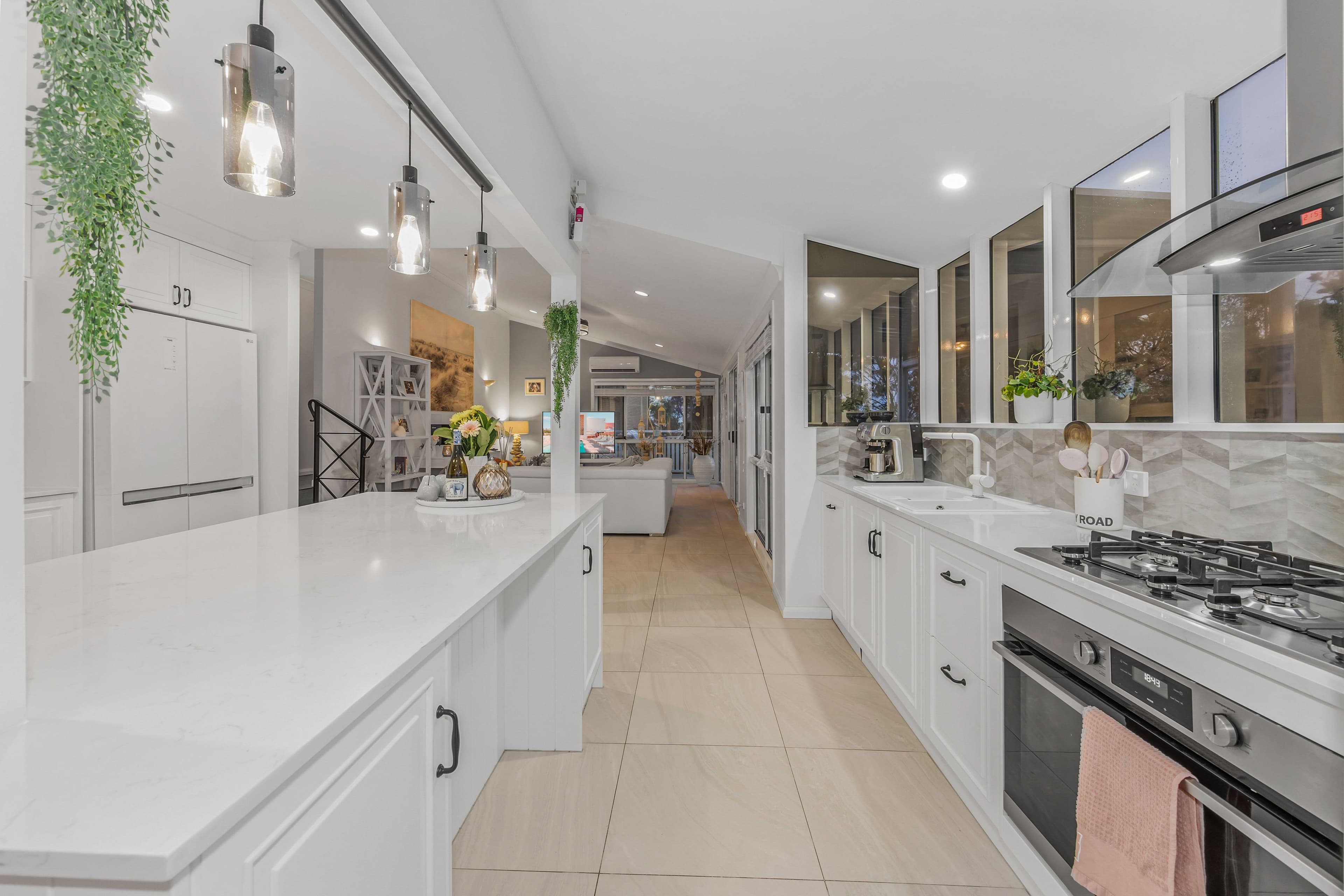 23 Trafalgar Street, Highland Park QLD 4211, Highland Park - Thumbnail 7