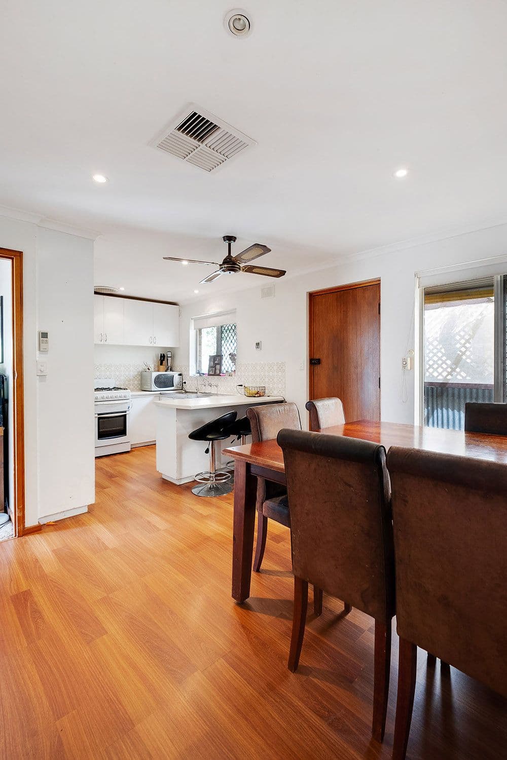45 Booth Avenue, Morphett Vale SA 5162, Morphett Vale - Thumbnail 4