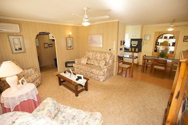 5 Rholanda Crescent, SPRINGWOOD QLD 4127, Springwood - Thumbnail 2