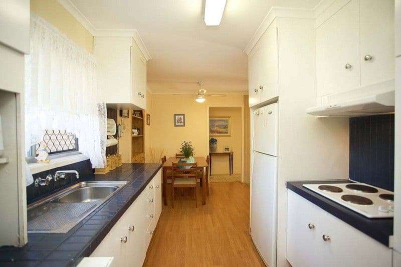 5 Rholanda Crescent, SPRINGWOOD QLD 4127, Springwood - Thumbnail 4