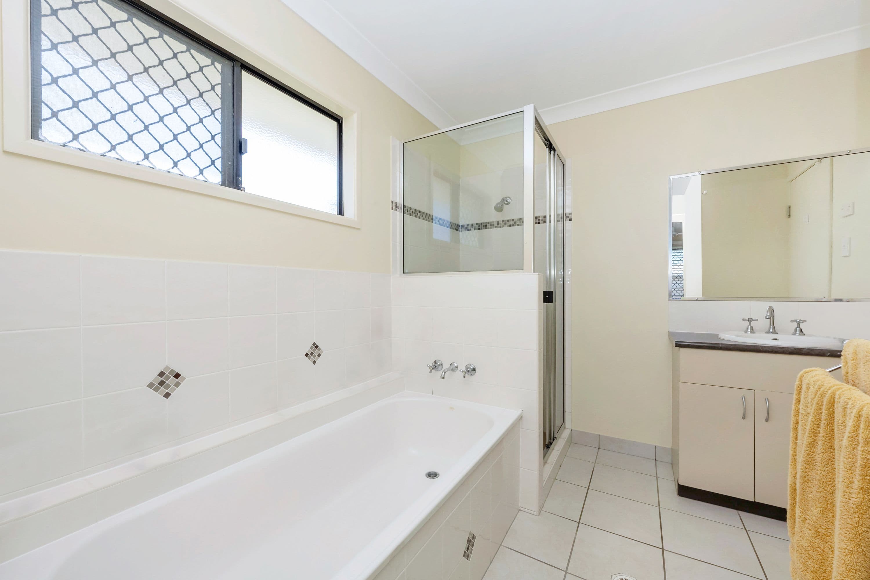 3 Kempton Chase, Burdell QLD 4818, Burdell - Thumbnail 4