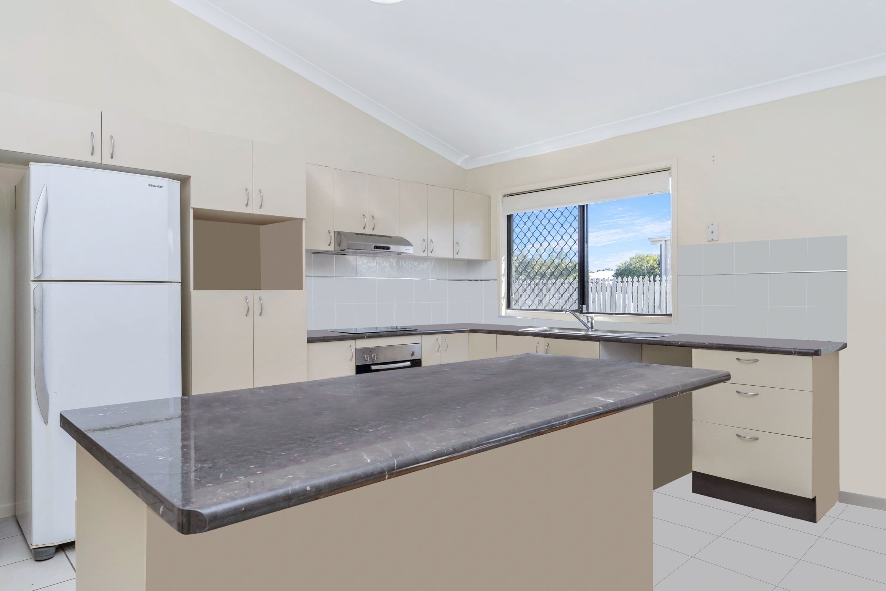 3 Kempton Chase, Burdell QLD 4818, Burdell - Thumbnail 6