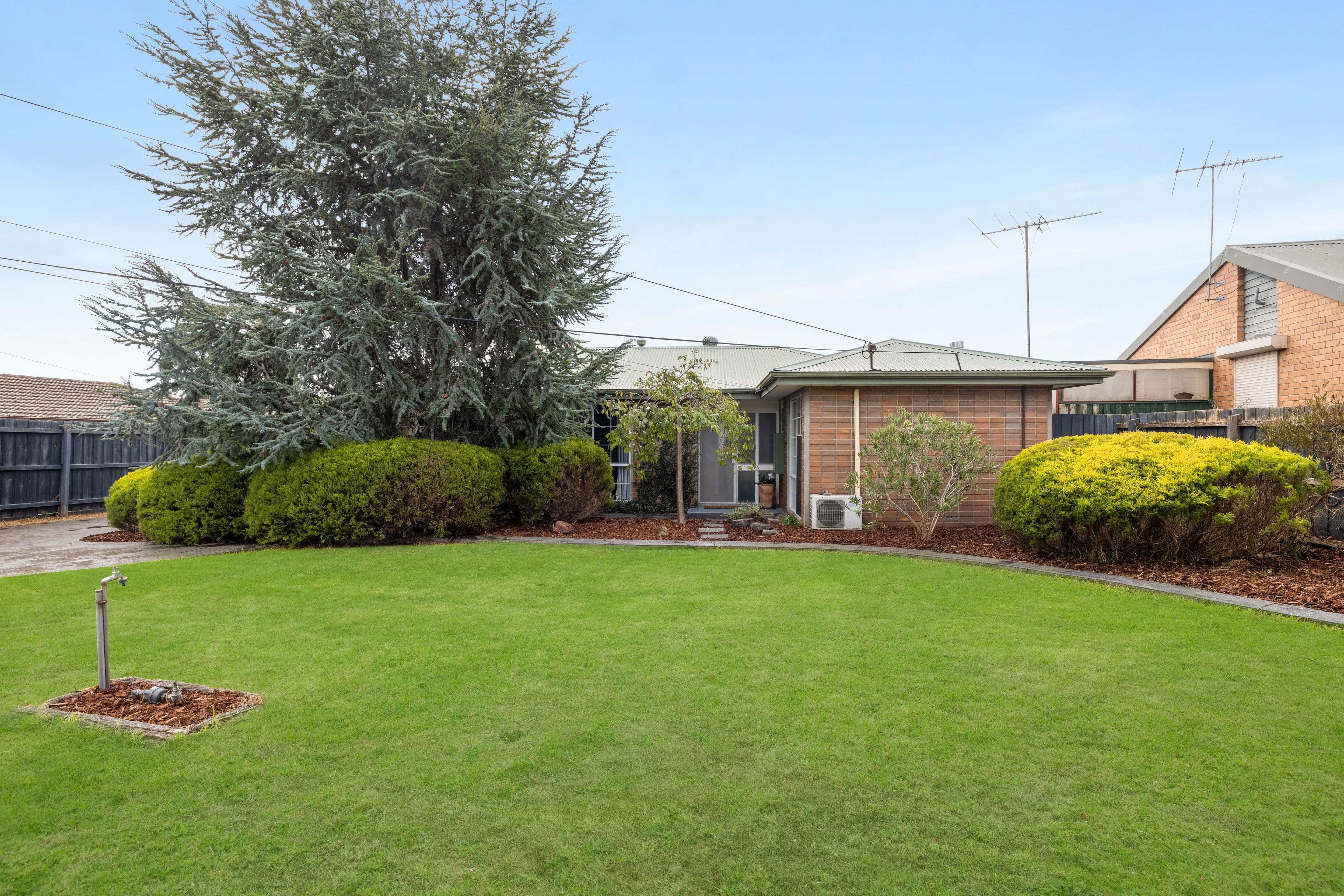 6 Nareen Avenue, Coolaroo VIC 3048, Coolaroo - Thumbnail 3