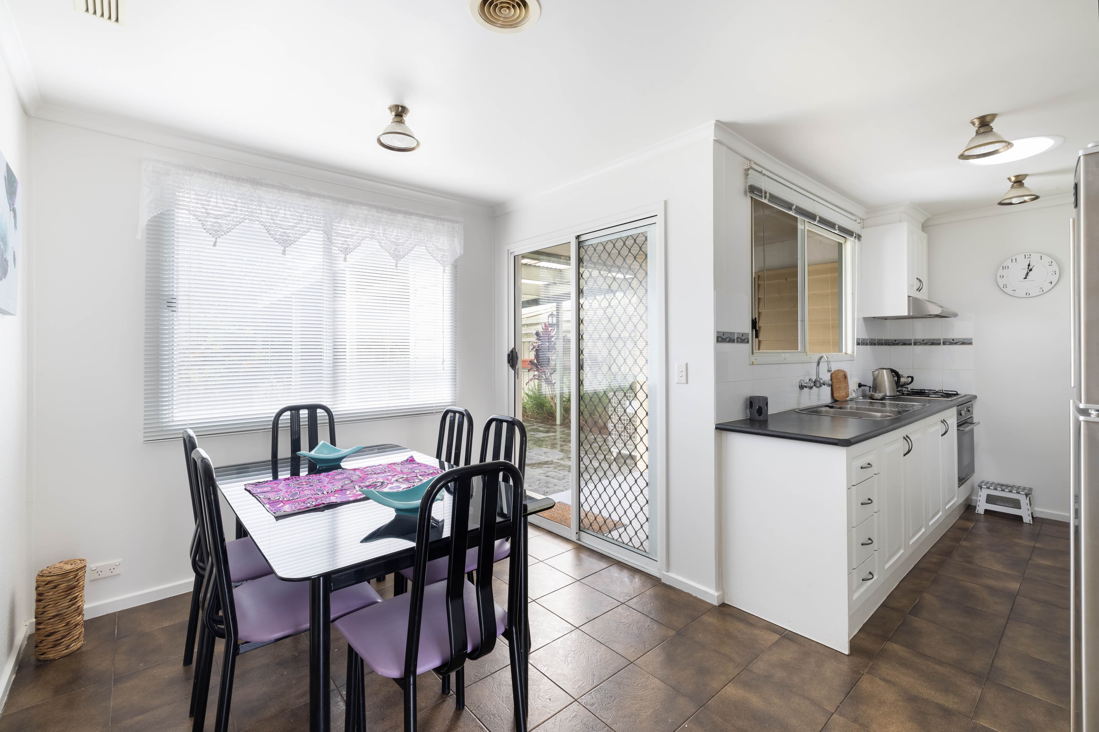 6 Nareen Avenue, Coolaroo VIC 3048, Coolaroo - Thumbnail 7
