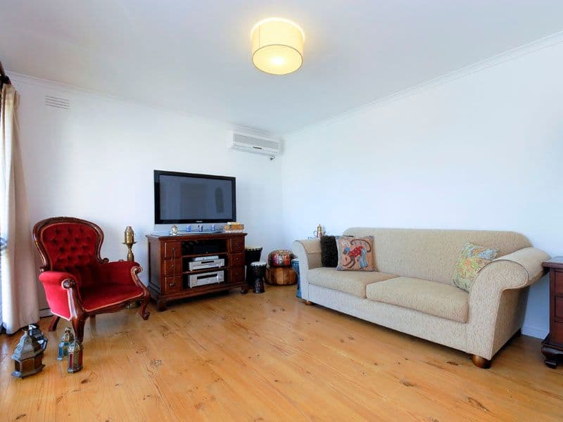 1 Darriwill Street, BELL POST HILL VIC 3215, Bell Post Hill - Thumbnail 2