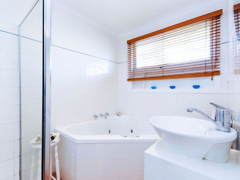 1 Darriwill Street, BELL POST HILL VIC 3215, Bell Post Hill - Thumbnail 4
