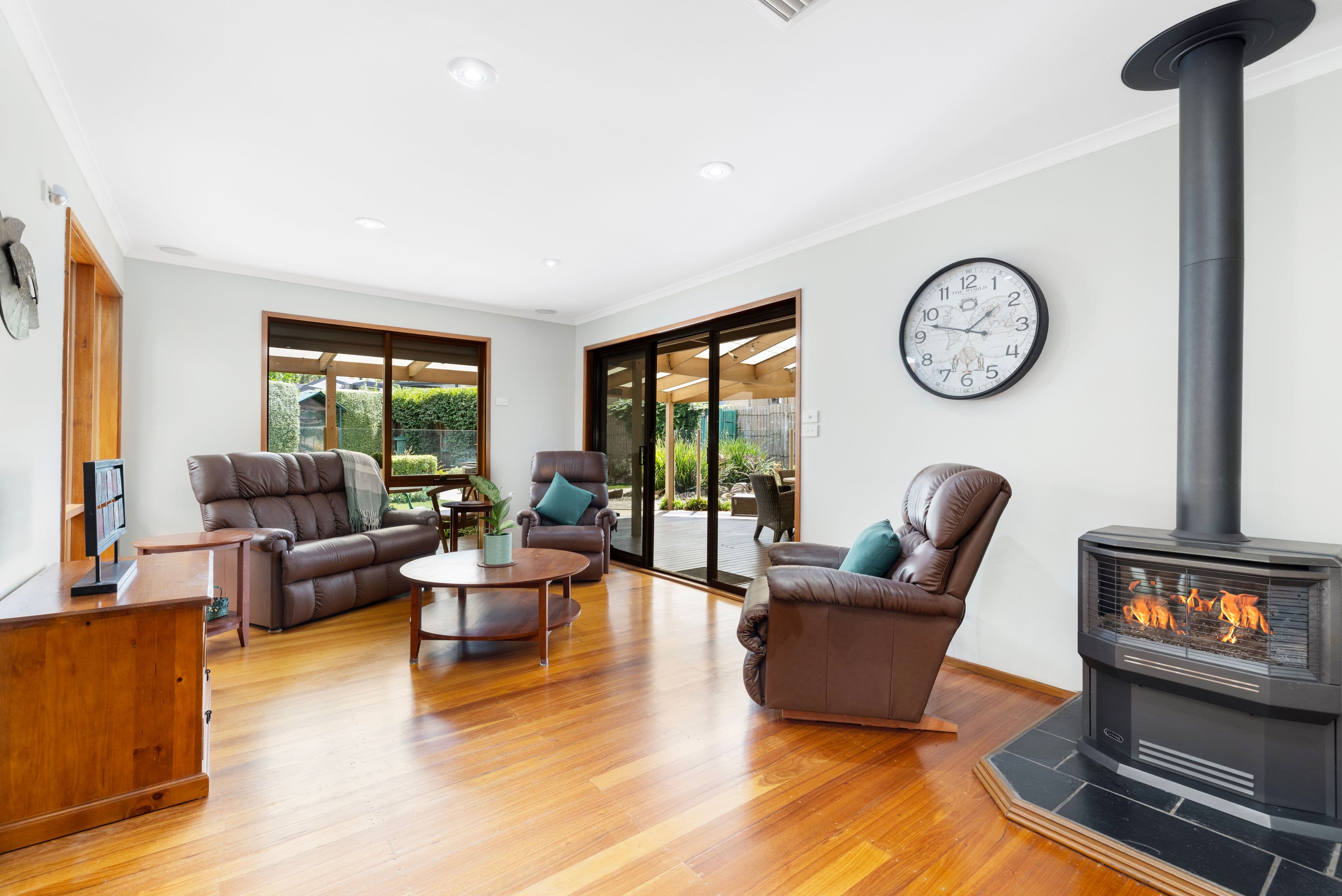 6 Avonwood Close, Wantirna South VIC 3152, Wantirna South - Thumbnail 3