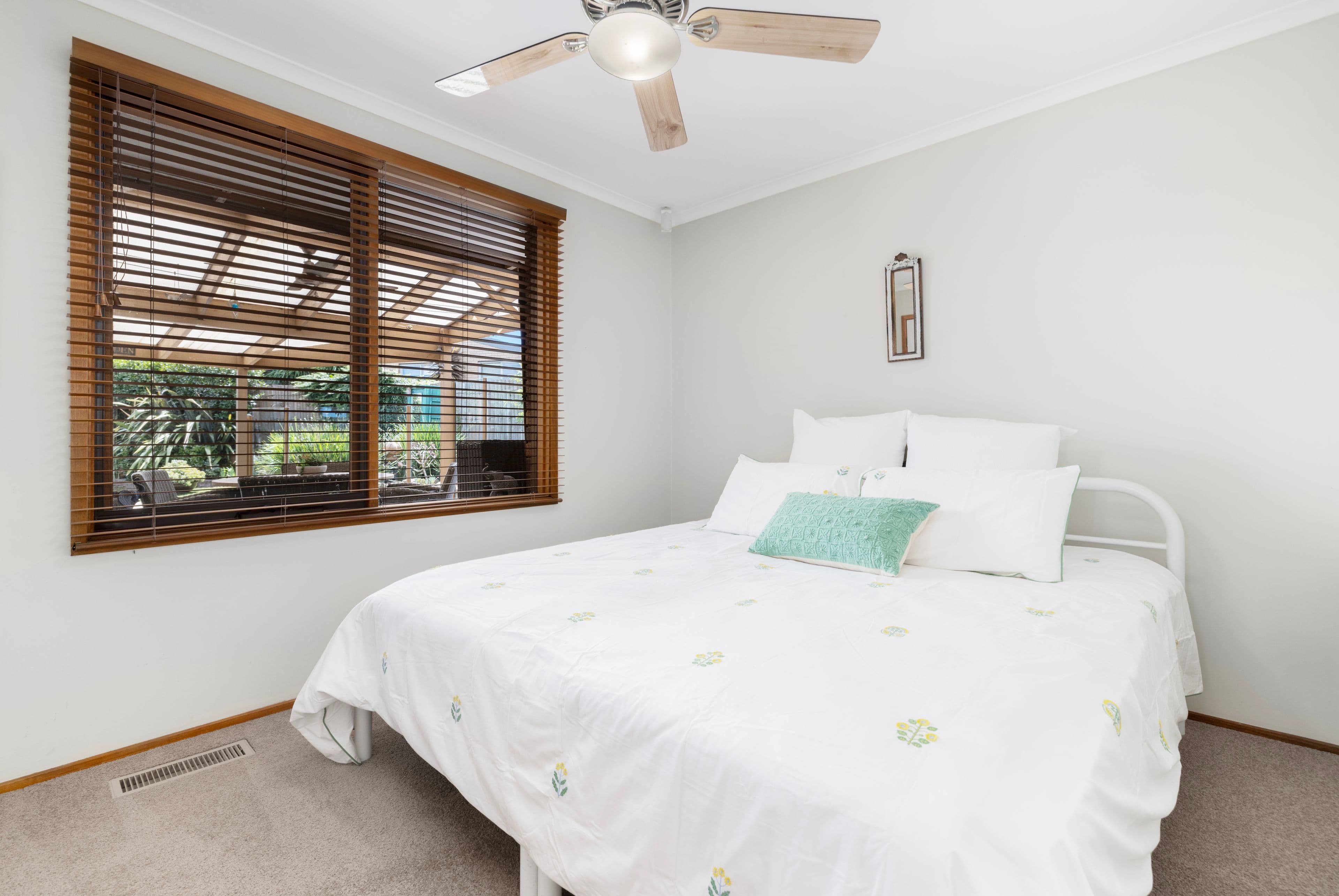 6 Avonwood Close, Wantirna South VIC 3152, Wantirna South - Thumbnail 5