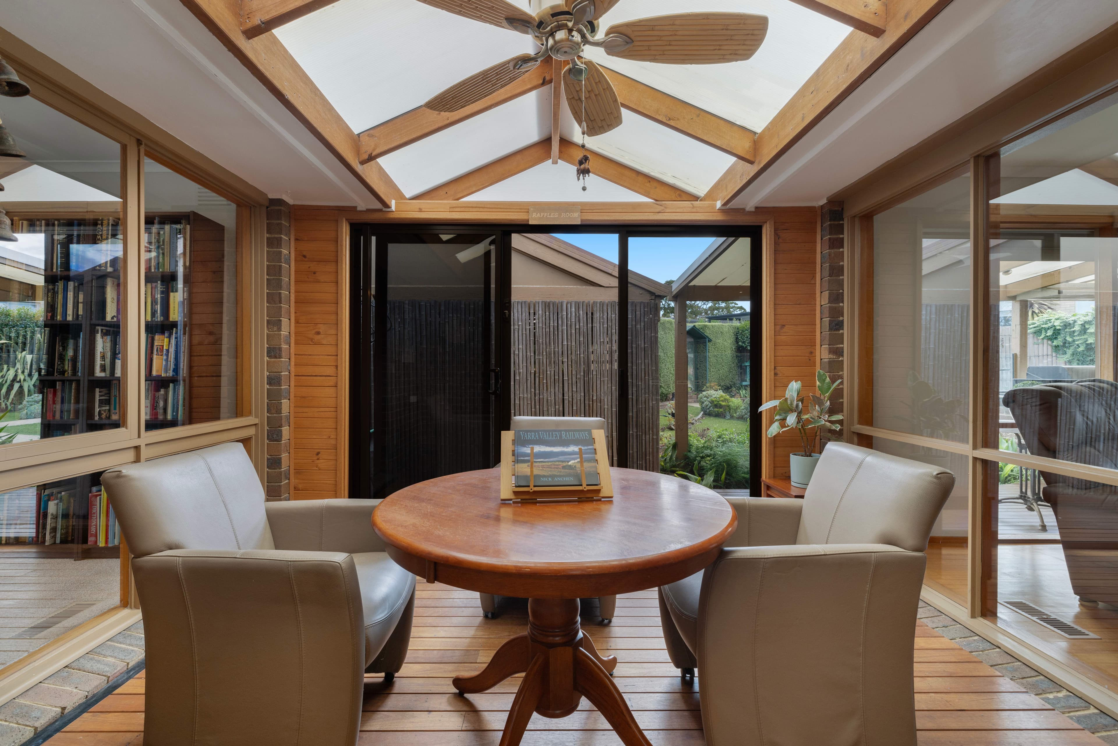6 Avonwood Close, Wantirna South VIC 3152, Wantirna South - Thumbnail 6