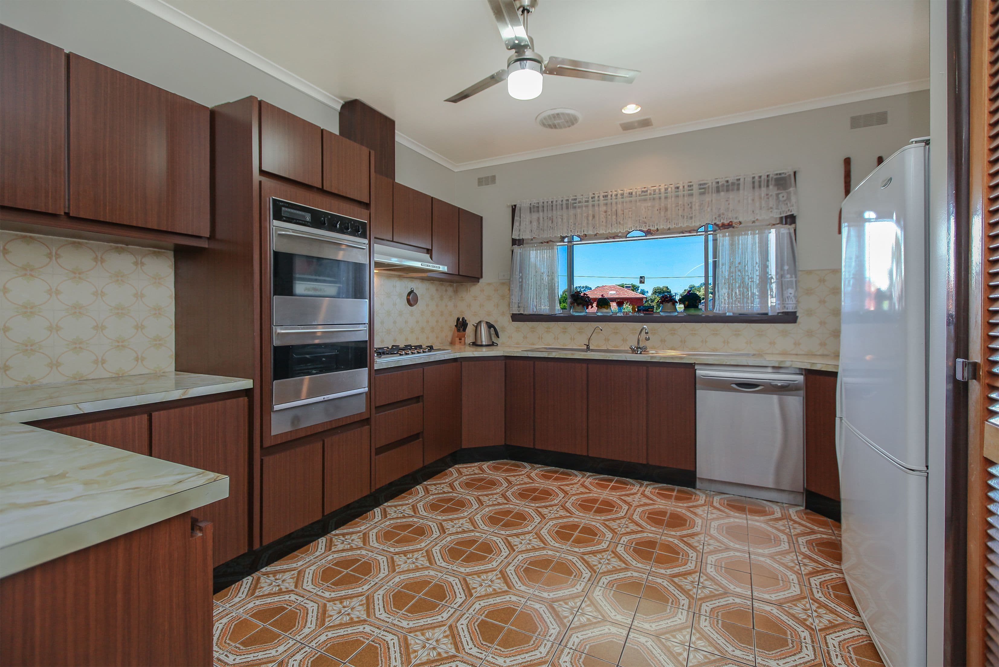 95 Pallant Avenue, Reservoir VIC 3073, Reservoir - Thumbnail 2