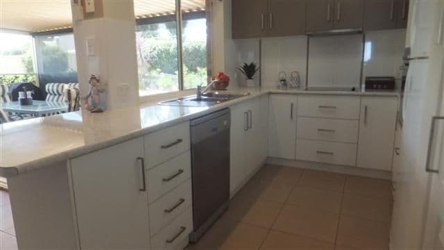 36 Smythe Drive, HIGHFIELDS QLD 4352, Highfields - Thumbnail 2